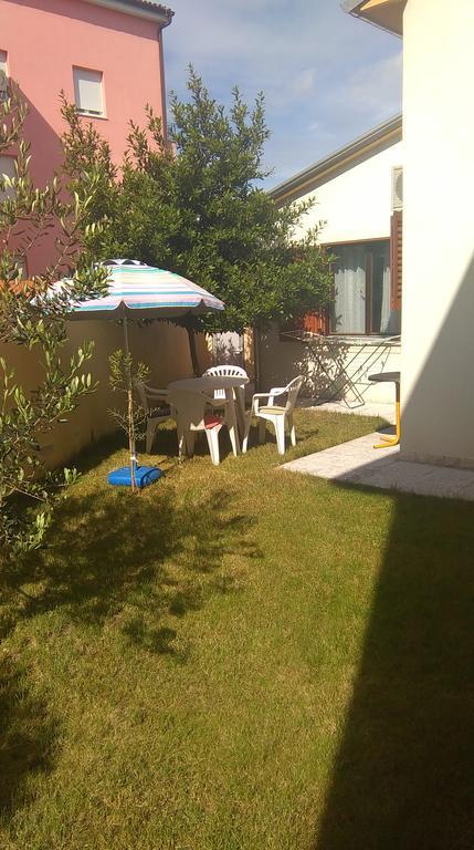 Holiday Pool House Pula Exterior foto